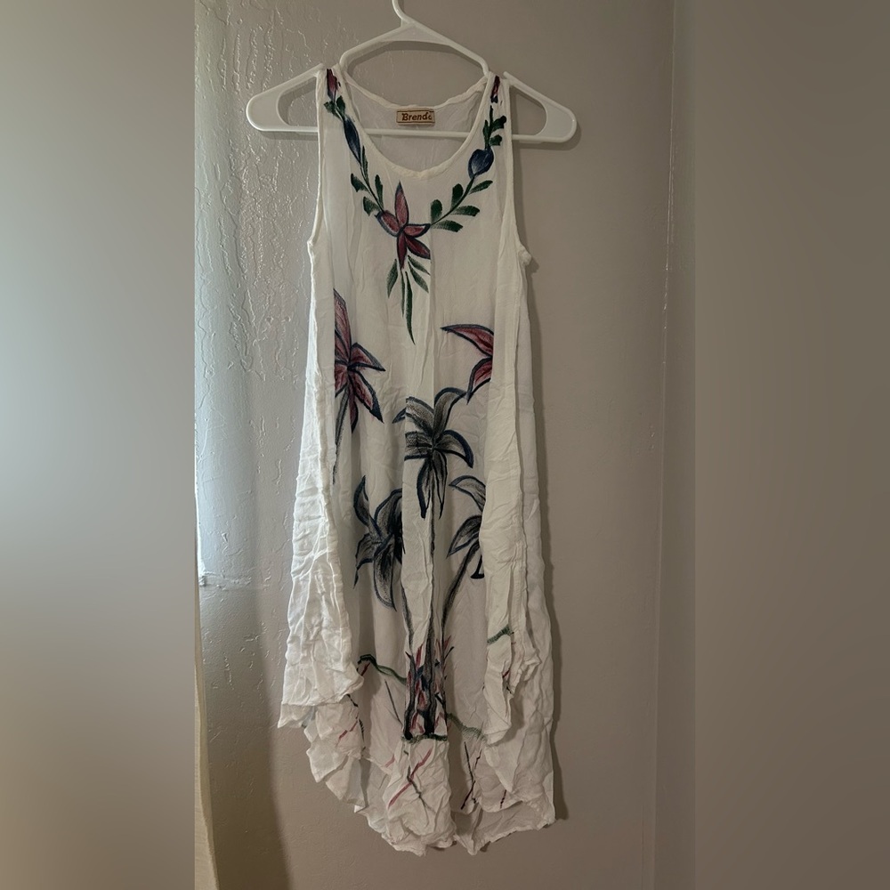 Breed White Floral Sleeveless Swim Coverup